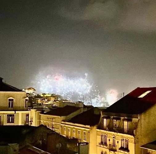 Eddie Rooftop Center * ליסבון